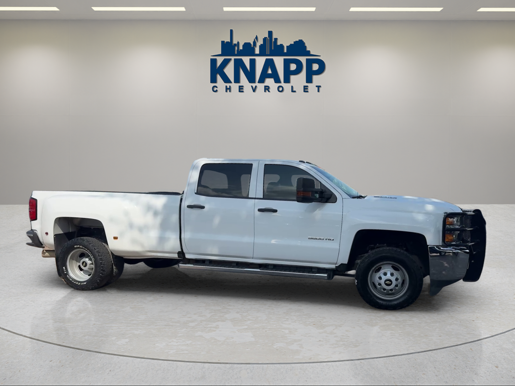 2017 Chevrolet Silverado 3500HD — detail view