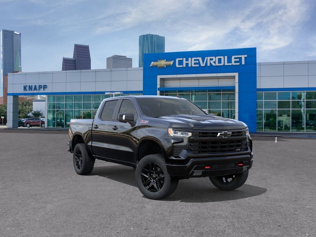 2026 Chevrolet Silverado 1500 LT Trail Boss in Black — front three-quarter view
