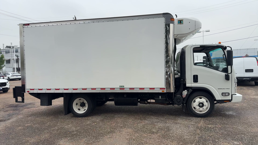 2025 Chevrolet 5500 HG LCF Gas Base in Arc White — front three-quarter view