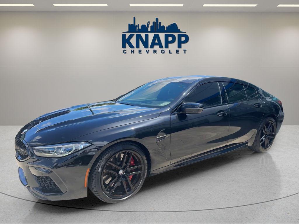 2023 BMW M8